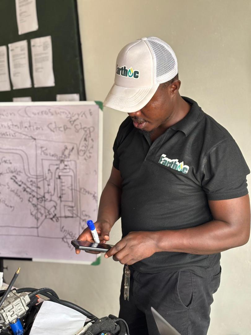 Earthoc practical industrial training session