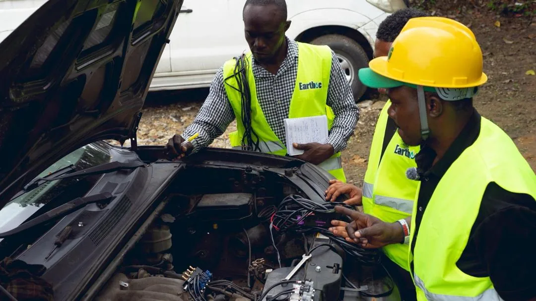Earthoc trainees carrying out a supervised CNG engine practical